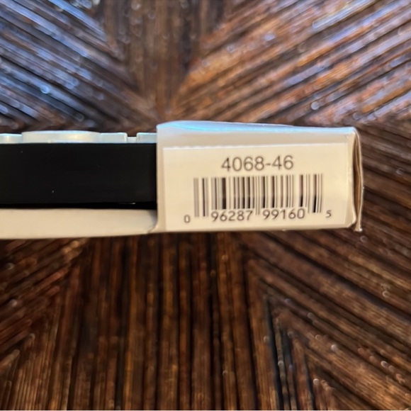 NWT Malden Black Frame with Live Love Laugh Text - Picture 5 of 5